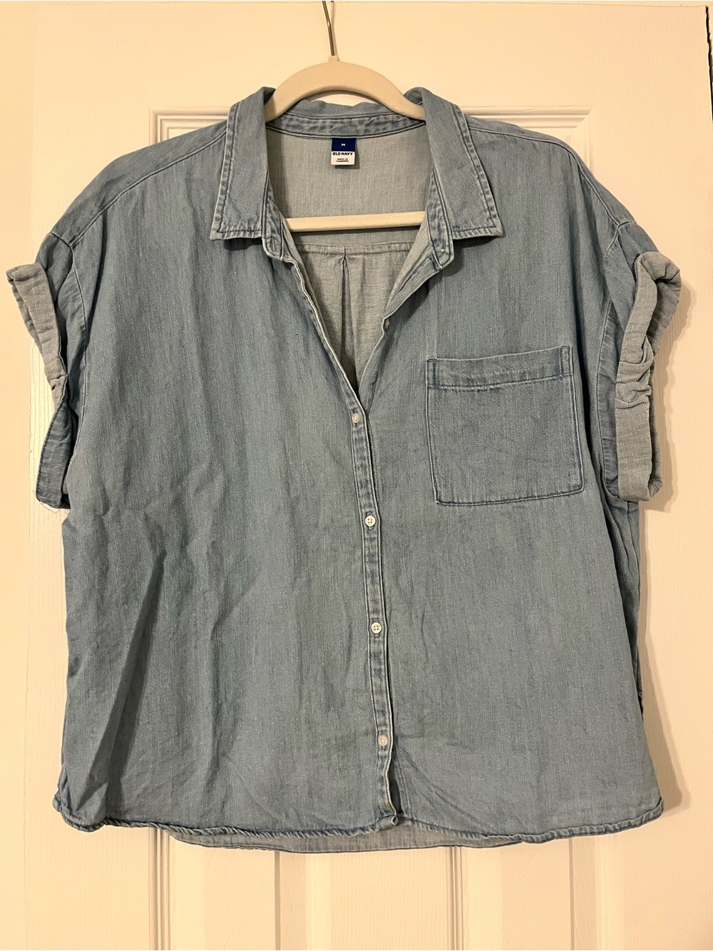 Old Navy Light Blue Denim Cropped Button-Down Shirt - Women